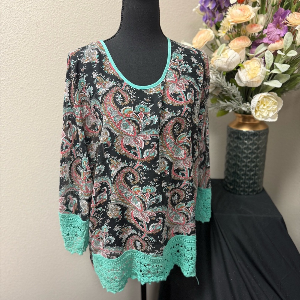 Umgee Black Floral Paisley Tunic with Aqua Crochet Trim – XL